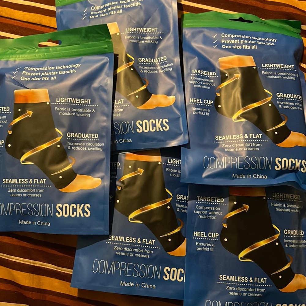 Five packs of compression socks new